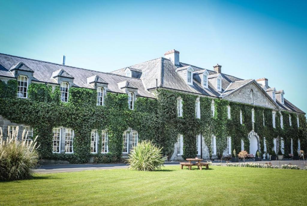 Celbridge Manor Hotel Exterior photo